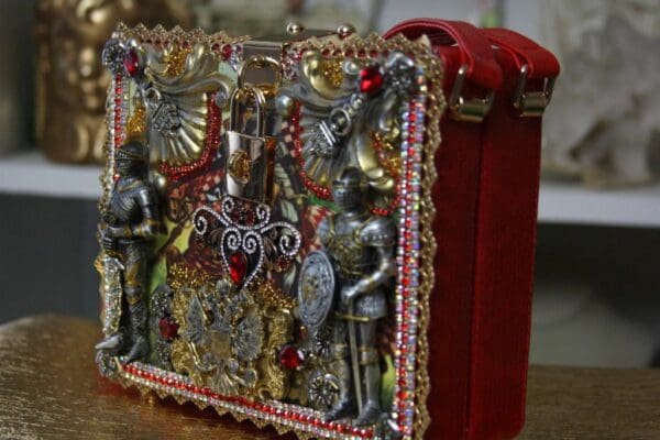 SOLD! 1520 3D Effect Knights Eagle Embellished Handbag Trunk - Image 4