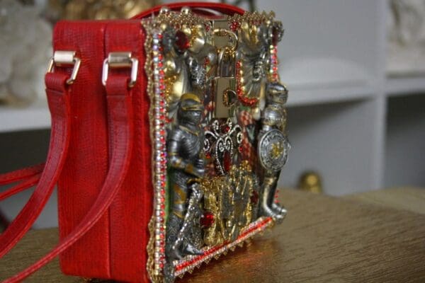 SOLD! 1520 3D Effect Knights Eagle Embellished Handbag Trunk - Image 7