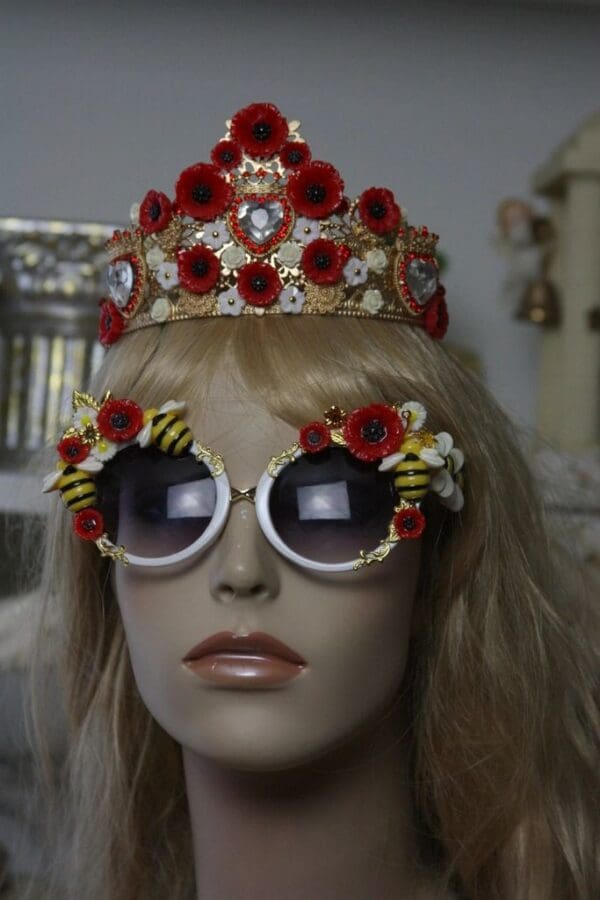 SOLD! 1521 Bee Poppy Embellished Fancy Sunglasses - Image 4