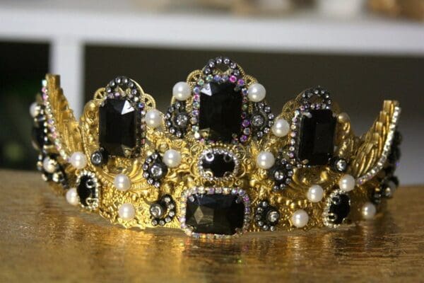SOLD!1544 Total Baroque Rococo Black Crystal Crown Tiara - Image 7