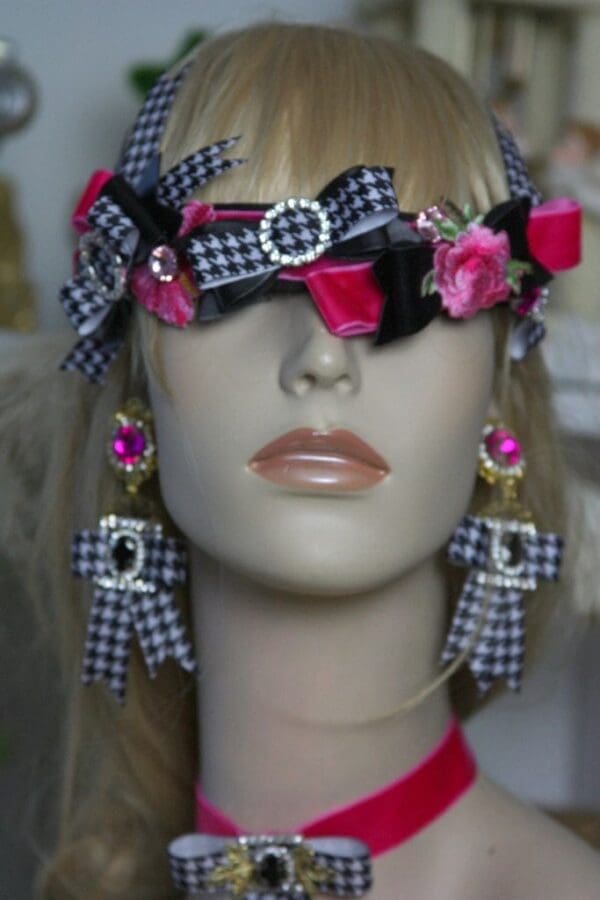 SOLD! 1570 Designer Inspired Houndstooth Fuchsia Crystal Bow Headband - Image 5