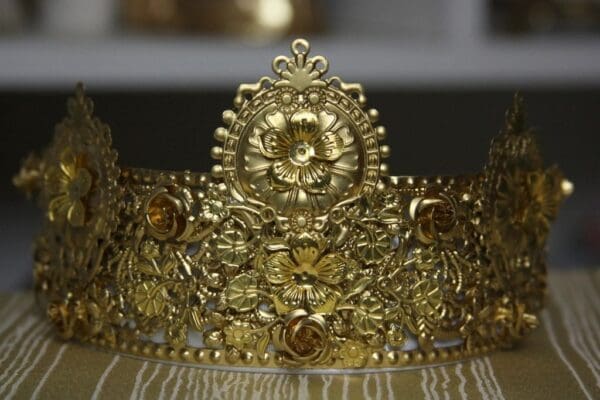 SOLD! 1588 Baroque Gold Filigree Designer Inspired Crown Headband - Image 7