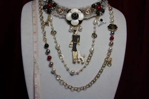 SOLD! 1615 Madam Coco Inspired Tweed Camellia Enamel Lady Necklace SET - Image 7