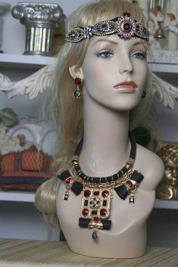 SOLD! 1616 Vintage Style Bow Huge Necklace Set - Image 7