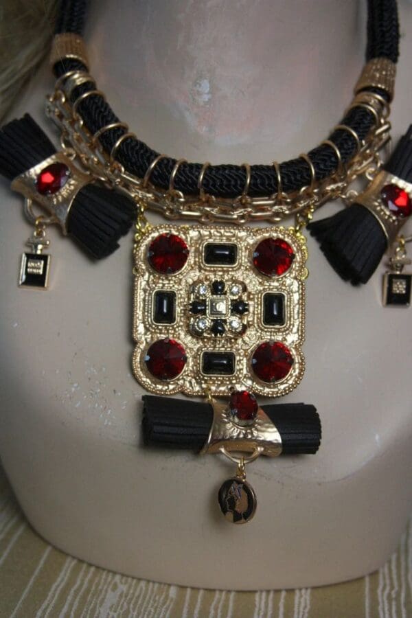 SOLD! 1616 Vintage Style Bow Huge Necklace Set - Image 8