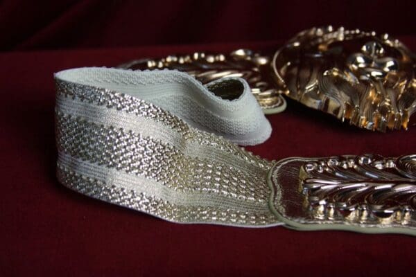 SOLD! 1674 Baroque Massive Gold Tone Lion Head Waist Belt - Image 4