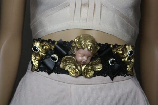 SOLD! 1758 Total Baroque Vivid Cherub Bow Waist Belt - Image 2