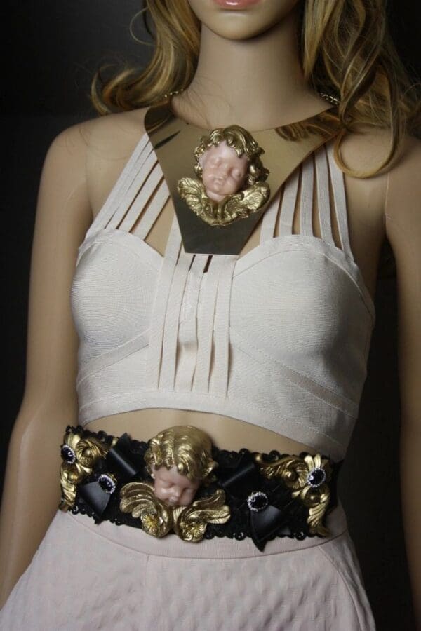 SOLD! 1758 Total Baroque Vivid Cherub Bow Waist Belt - Image 3