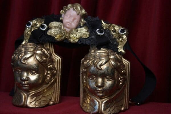 SOLD! 1758 Total Baroque Vivid Cherub Bow Waist Belt - Image 7