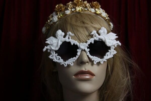SOLD! 1842 Total BAroque White Architect Faced Cherubs Heart Sunglasses - Image 2