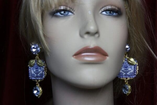 SOLD! 1928 Blue Vase Designer Inspired Leaf Earrings studs - Image 4