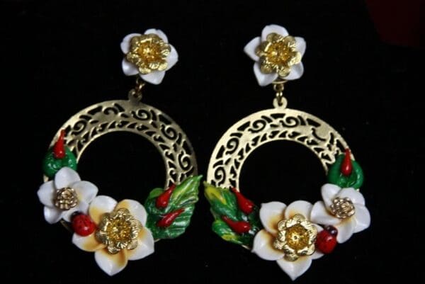 SOLD!1934 Baroque Designer Inspired Ladybug Chilly Round Earrings - Image 5