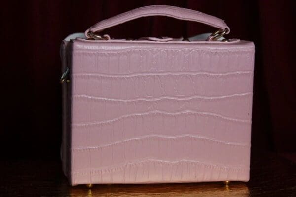 SOLD! 1936 Designer Inspired Sweet Cake Pink Trunk Handbag - Image 5