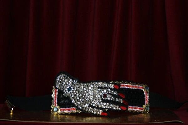 SOLD! 1940 Crystal Unusual Embellished Red crystal Waist Belt - Image 5
