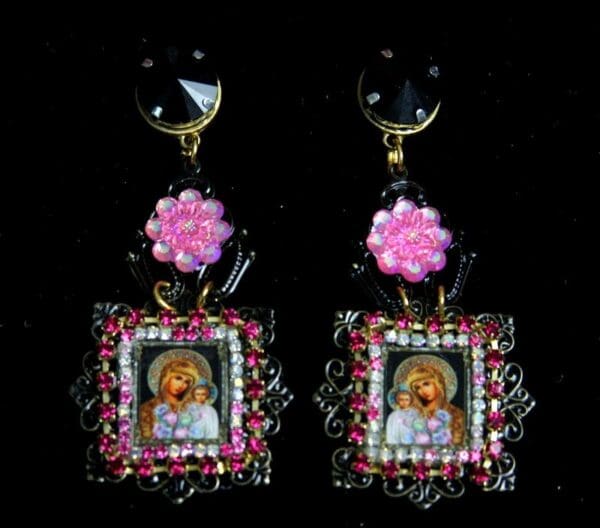 SOLD! 1955 Virgin Mary Cameo Black Filigree Studs Earrings