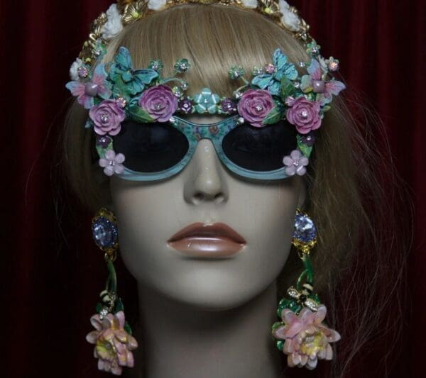 SOLD! 1959 Vivid Butterfly Hand Painted Flower Pastel Aqua Shades - Image 10