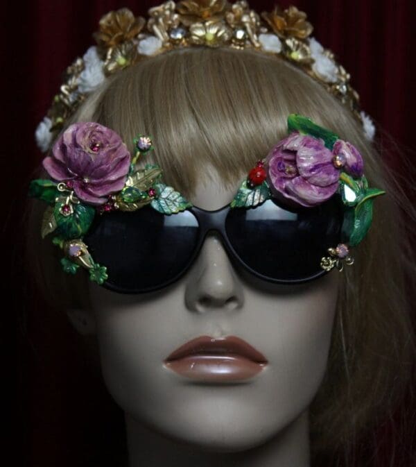 SOLD!1961 Vivid Tulip Rose Hand Painted Embellished Sunglasses - Image 10