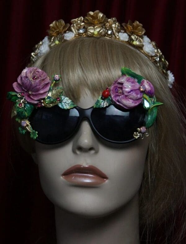 SOLD!1961 Vivid Tulip Rose Hand Painted Embellished Sunglasses - Image 4