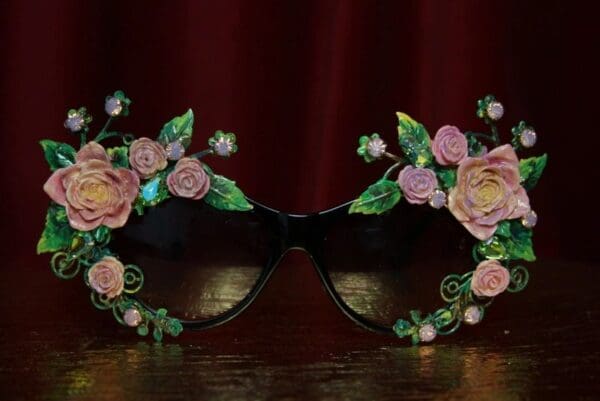 SOLD!1962 Elegant Vivid Hand Painted Leaf Roses Embellished Sunglasses - Image 4