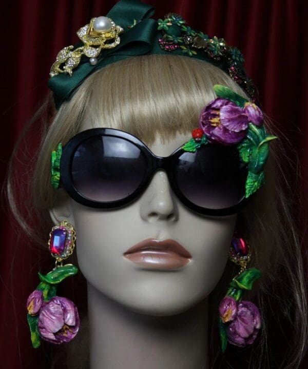 SOLD! 1973 Dark Purple Hand Painted Tulip Sunglasses Shades - Image 10