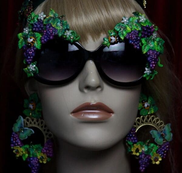 SOLD! 1975 Hand Painted Bee Impressive Grapes Embellished Sunglasses - Image 3