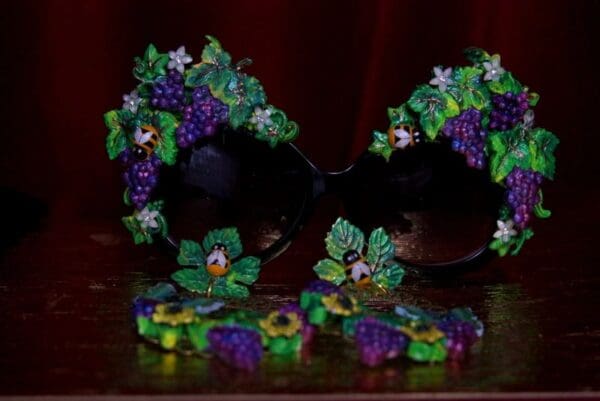 SOLD! 1975 Hand Painted Bee Impressive Grapes Embellished Sunglasses - Image 6