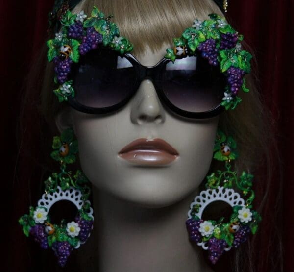SOLD! 1977 White Filigree Grapes Bee Hand Painted Earrings - Image 6