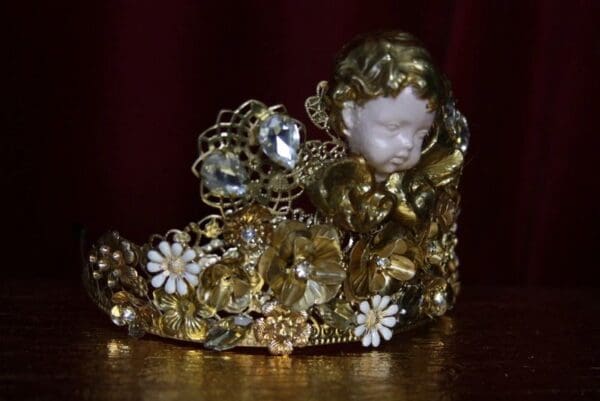 SOLD! 1983 Total Baroque Cherub Gold Crown Tiara - Image 6