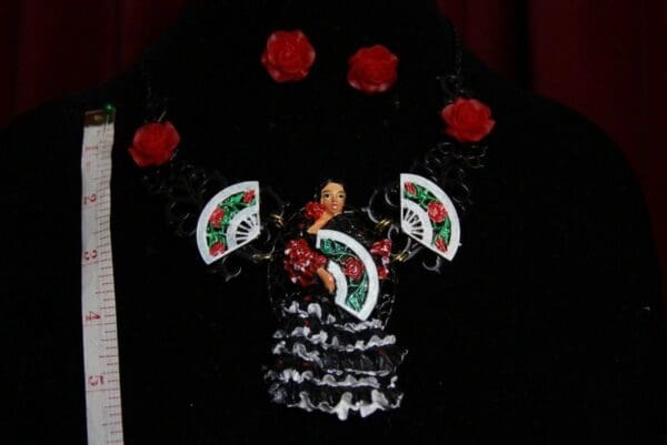SOLD! 2010 Flamenco Dancer Fan Rose Hand Painted Set - Image 7