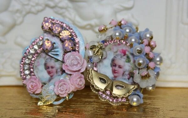 SOLD! 2017 Marie Antoinette Adjustable Cocktail Huge Ring - Image 7