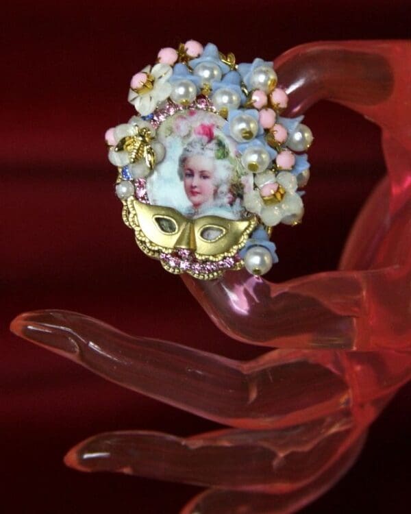 SOLD! 2017 Marie Antoinette Adjustable Cocktail Huge Ring - Image 5