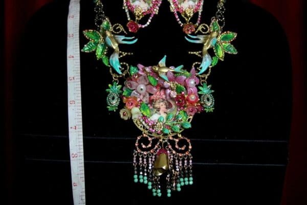 SOLD! 2045 Set Of Marie Antoinette Birds Stunning Necklace+ Earrings - Image 5