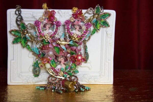 SOLD! 2045 Set Of Marie Antoinette Birds Stunning Necklace+ Earrings - Image 6
