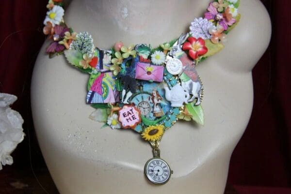 SOLD! 2053 Set Of Alice In Wonderland Earrings+ Necklace - Image 2