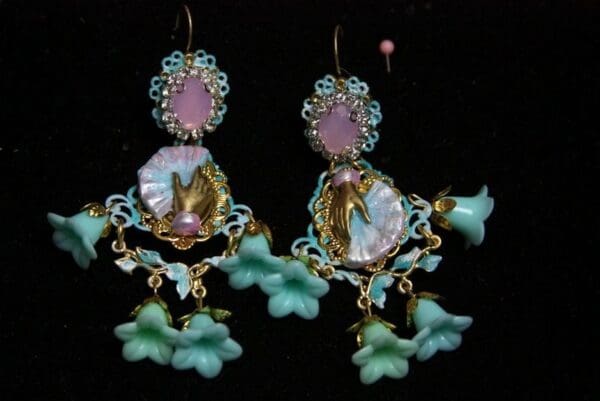 SOLD! 2119 Marie Antoinette Victorian Earrings - Image 4