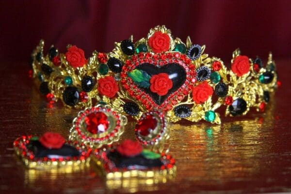 SOLD! 2132 Set Of Black Heart Baroque Red Rose Crown Tiara+ Earrings - Image 2