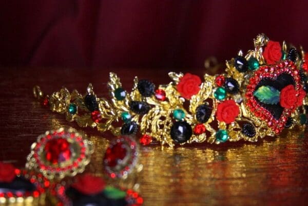 SOLD! 2132 Set Of Black Heart Baroque Red Rose Crown Tiara+ Earrings - Image 6