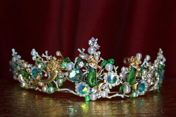 SOLD! 2135 Set Of Mermaids Pearl Hand Painted Stunning Tiara Crown+ Earrings - Image 3