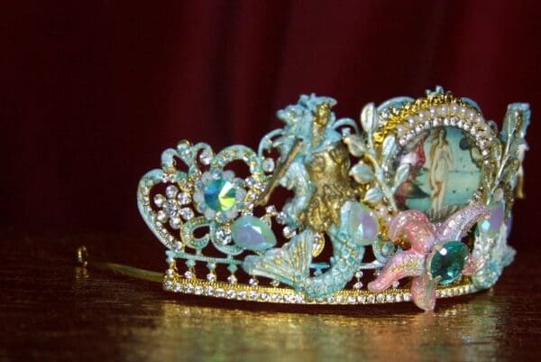 SOLD! 2136 Set Of Earrings+ Birth Of Venus Star Mermaids Hand Painted Tiara Crown - Image 9