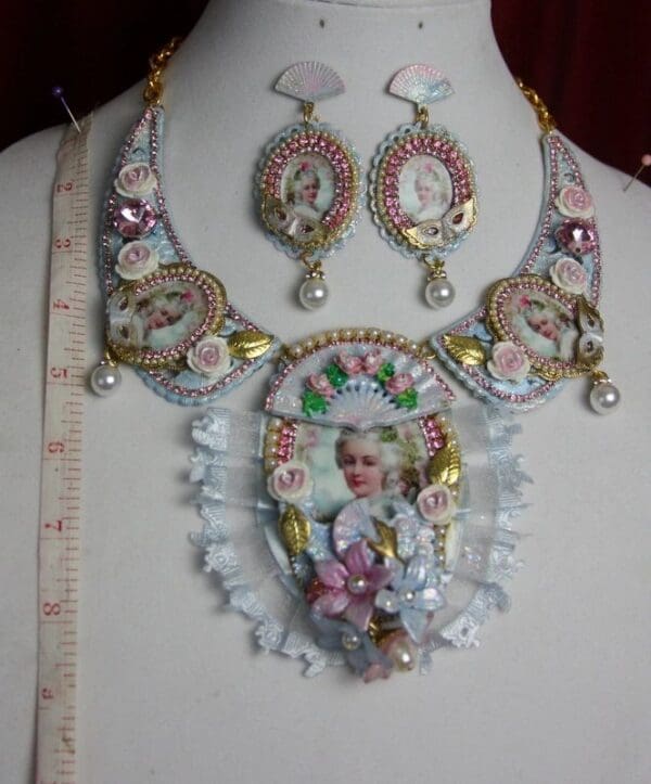 SOLD! 2165 Set Of Hand Painted Massive Marie Antoinette Rose Fan Necklace+ Earrings - Image 9