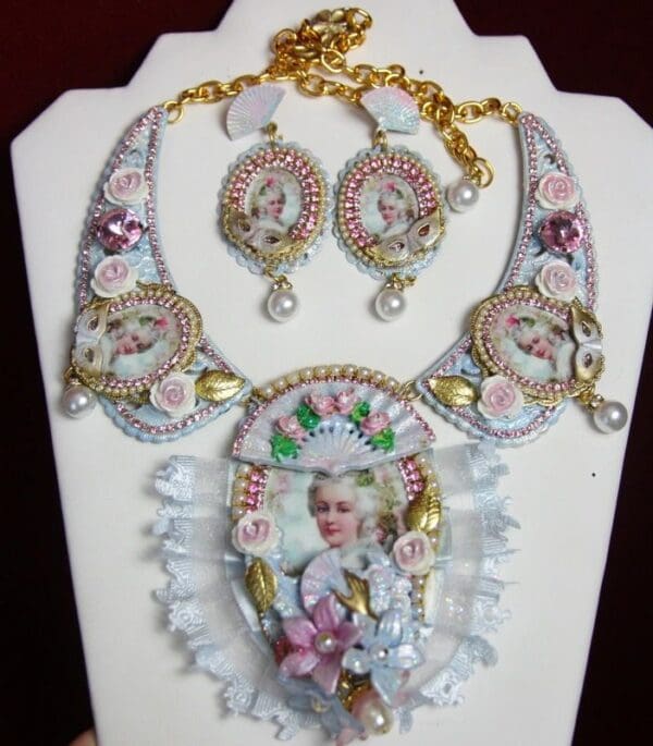 SOLD! 2165 Set Of Hand Painted Massive Marie Antoinette Rose Fan Necklace+ Earrings - Image 10