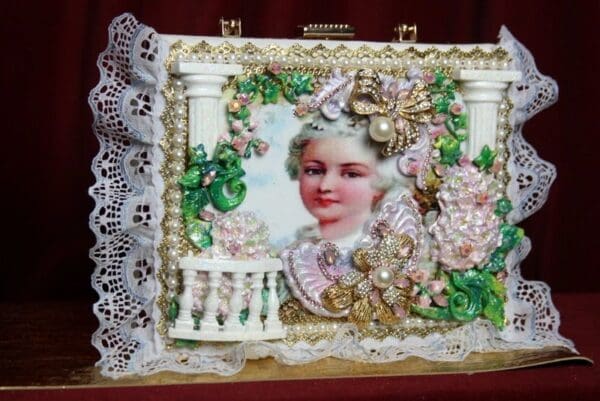 SOLD! 2166 Marie Antoinette GardenStunning Embellished Handbag Trunk - Image 10