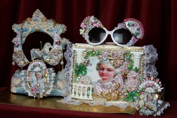 SOLD! 2166 Marie Antoinette GardenStunning Embellished Handbag Trunk - Image 4