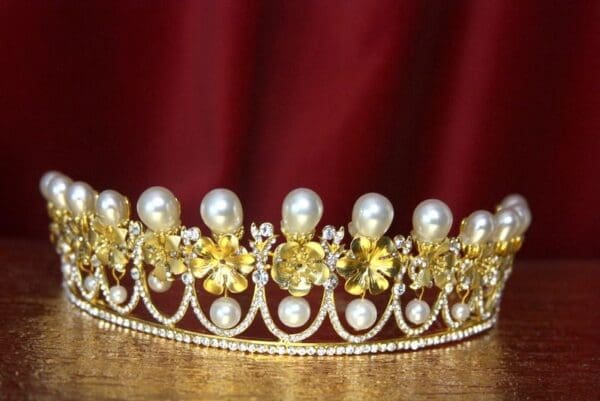 SOLD!2205 Baroque Bridal Pearl Metal Flower Tiara Crown - Image 2