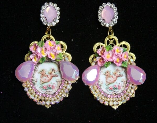 SOLD! 2221 Victorian Hand Painted Flower Venus Cameo Studs Earrings