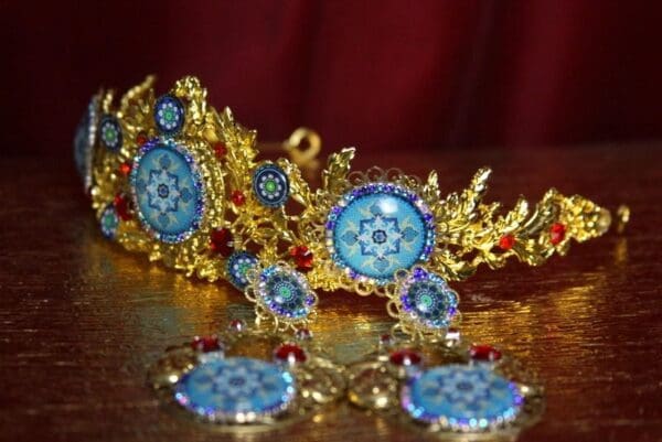 SOLD! 2228 Set Of Sicilian Tile Print Crystal Cameo Tiara+ Earrings - Image 5