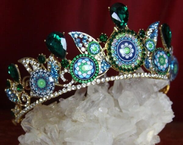 SOLD! 2229 Set Of Sicilian Tile Print Green Crystal Tiara+ Earrings - Image 4
