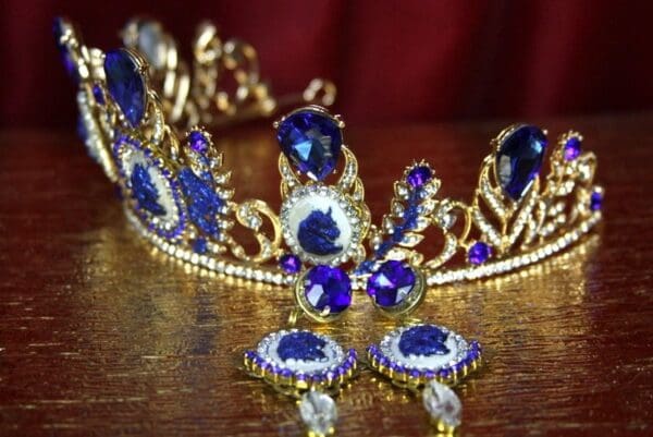 SOLD! 2230 Set Of Baroque Unicorn Crystal Tiara+ Earrings - Image 5