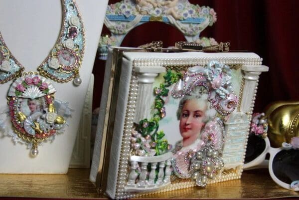 SOLD! 2236 Marie Antoinette GardenStunning Embellished Handbag Trunk - Image 4