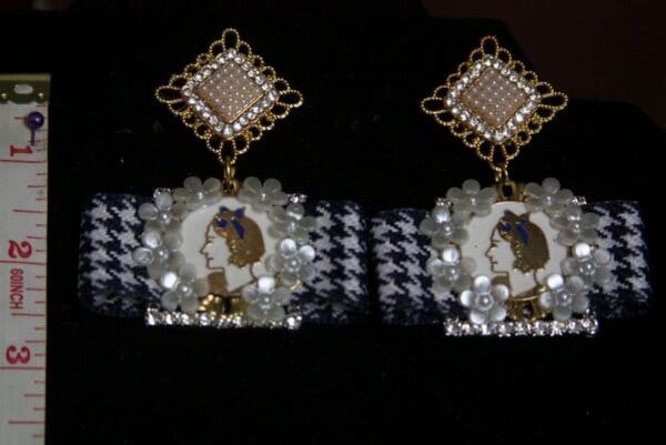 SOLD! 2331 Madam Coco Houndstooth Bow Pearl Flower Studs Earrings - Image 4